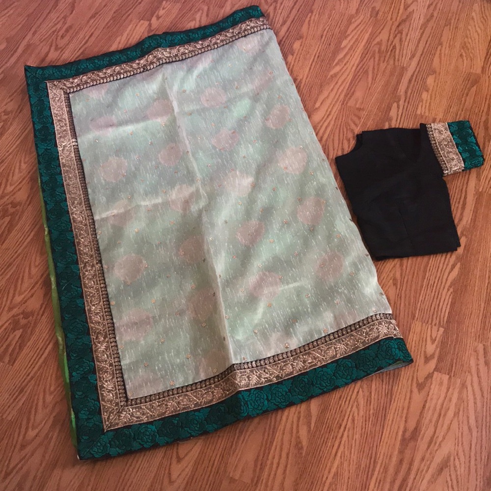 ❗️SALE❗️Saree